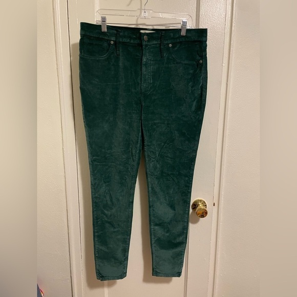 MADEWELL 10” High Rise Skinny Green Velvet Pants - Picture 1 of 5